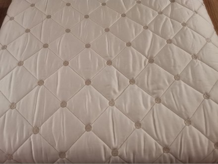 Покрывало 270x270 Mastro Raphael FONTAINEBLEAU M9A ivory 