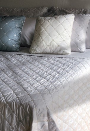 Покрывало 270x270 Mastro Raphael FONTAINEBLEAU M9A ivory 