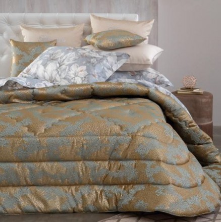 Покрывало 270х270 Blumarine KIMBERLY голубое-золотистое 64 stone blue