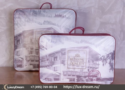 Подушка 50x68 German Grass Camel Familie Wool