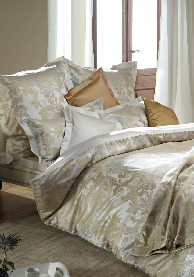 Постельное белье 2 спальное евро Curt Bauer LOUIS XIV 2476 (col.1681 antikgold) золотистое Постельное белье 2 спальное евро Curt Bauer LOUIS XIV 2476 (col.1681 antikgold) золотистое