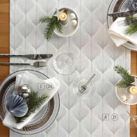 Скатерть 150х300 Sander GLEN 21 ecru silver