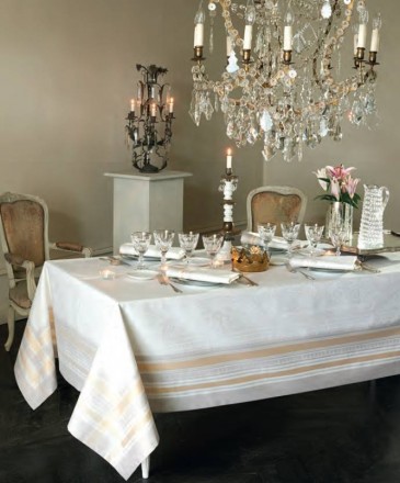 Скатерть 172х362 Garnier-Thiebaut GALERIE DES GLACES VERMEIL 