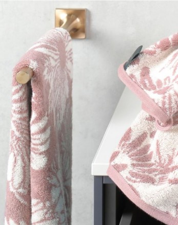 Полотенце 80х150 Cawo EDITION FLORAL 638 83 magnolia