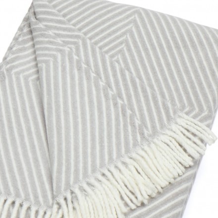 Плед 140x200 Schoner Wohnen Tebas hellgrau